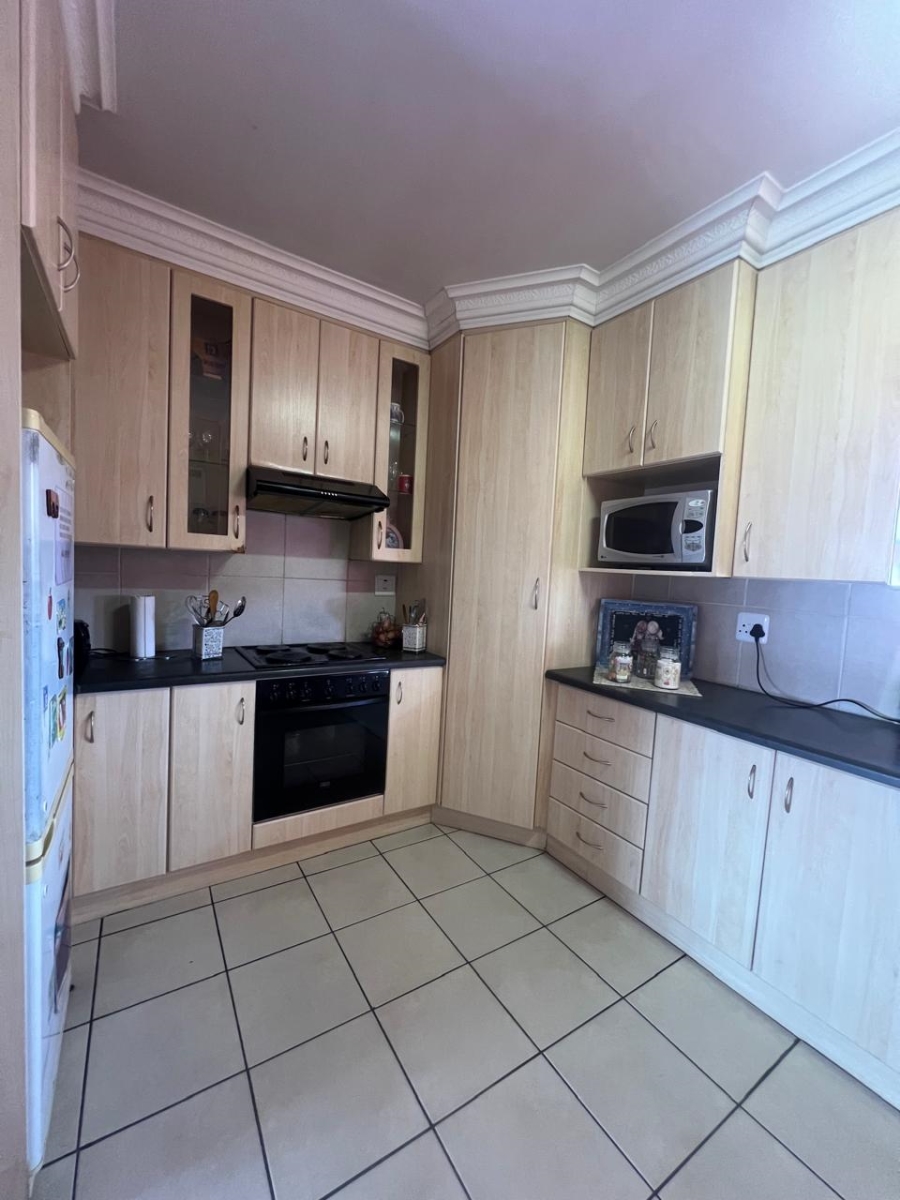 7 Bedroom Property for Sale in Heath Park Eastern Cape